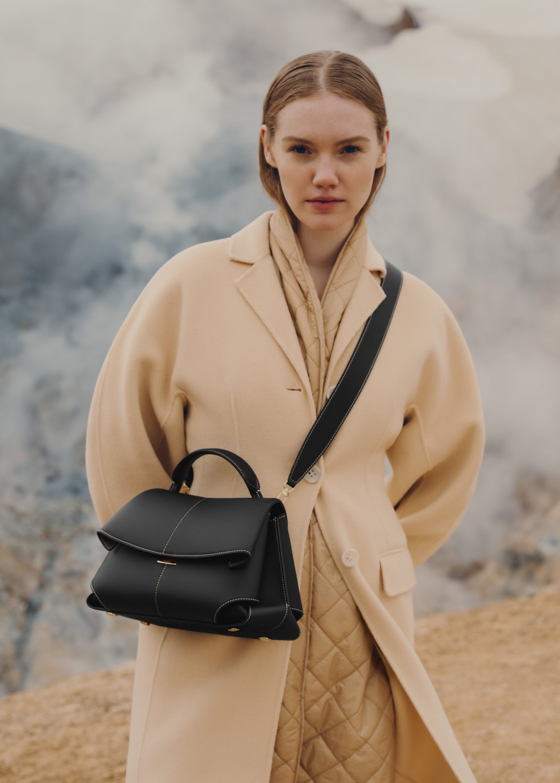 Mokki - Noir Coutures Ecrues Grainé