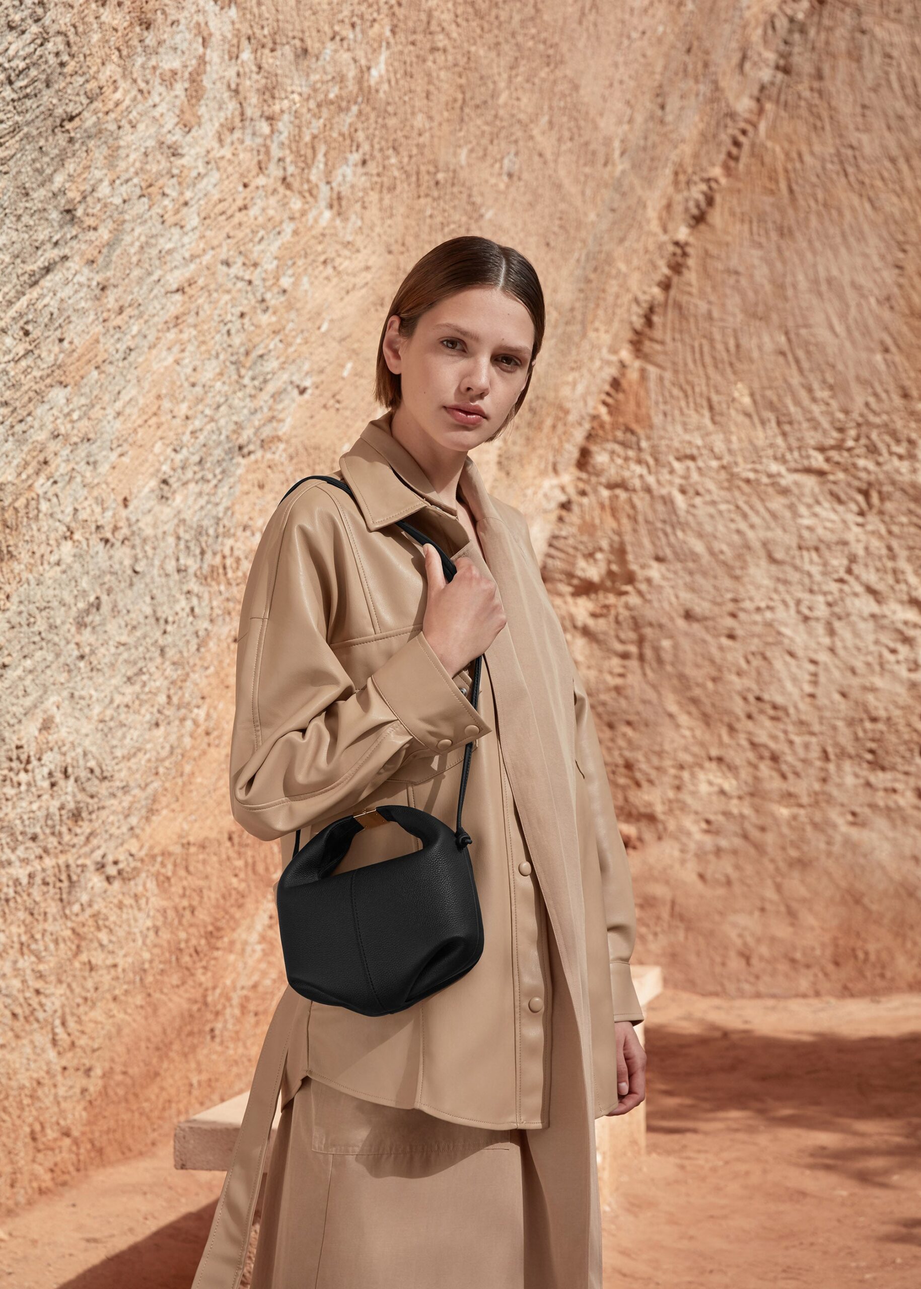 Béri - Noir Grainé